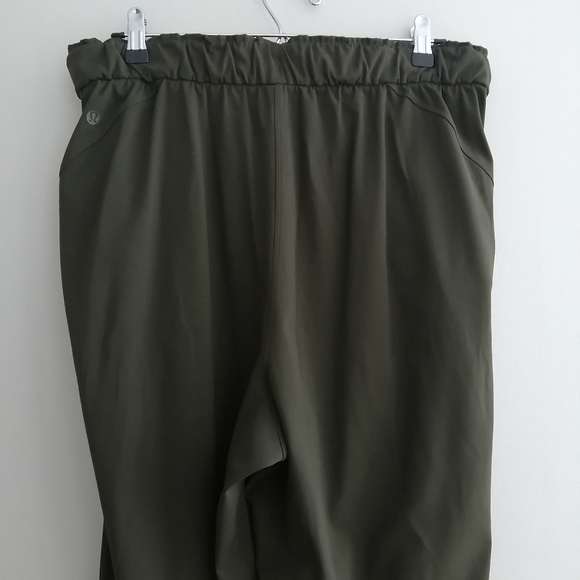 Lululemon Keep Moving 7/8 High Rise Pants Dark Olive Green 10 - Picture 5 of 16